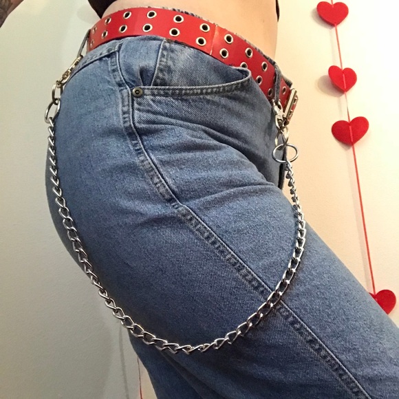 Y2K Wallet Chain - Picture 1 of 3
